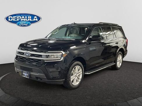 Used 2022 Ford Expedition XLT image 1