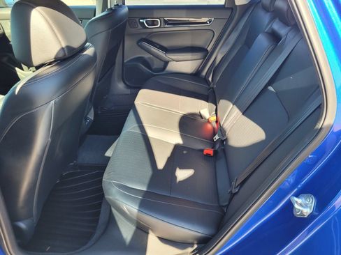 Used 2022 Honda Civic Touring image 12