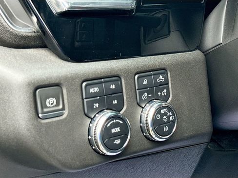 Used 2023 GMC Sierra 1500 SLT w/ SLT Premium Package image 10