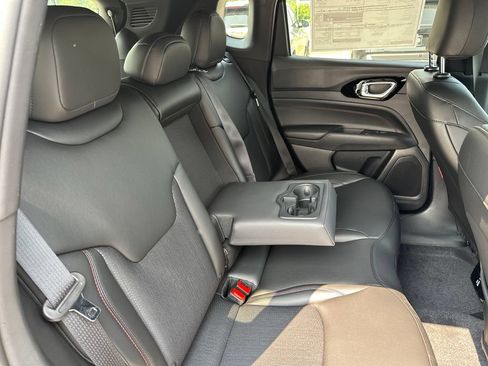 New 2026 Jeep Compass Trailhawk AWD/4WD image 18
