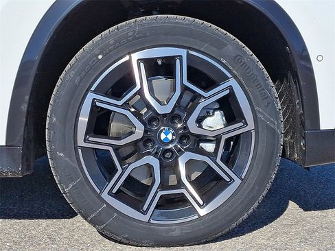 New 2026 BMW X1 xDrive28i w/ Technology Package image 8