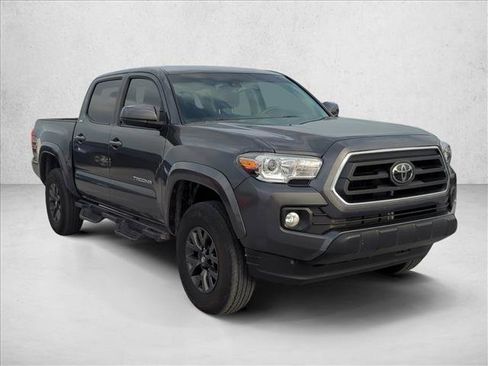 Certified 2023 Toyota Tacoma SR5 AWD/4WD image 3