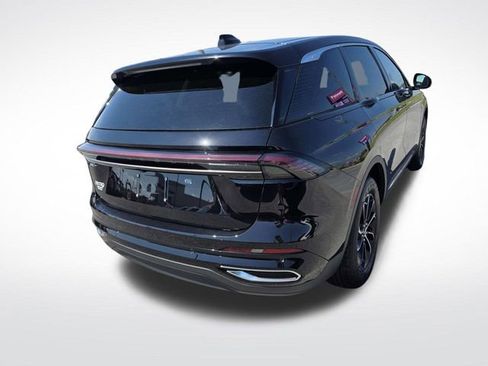 New 2025 Lincoln Nautilus Premier image 3