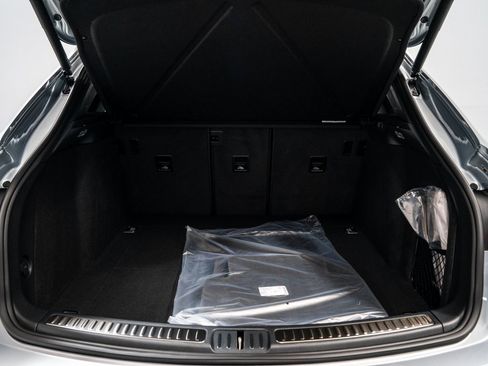 New 2026 Porsche Macan S image 32