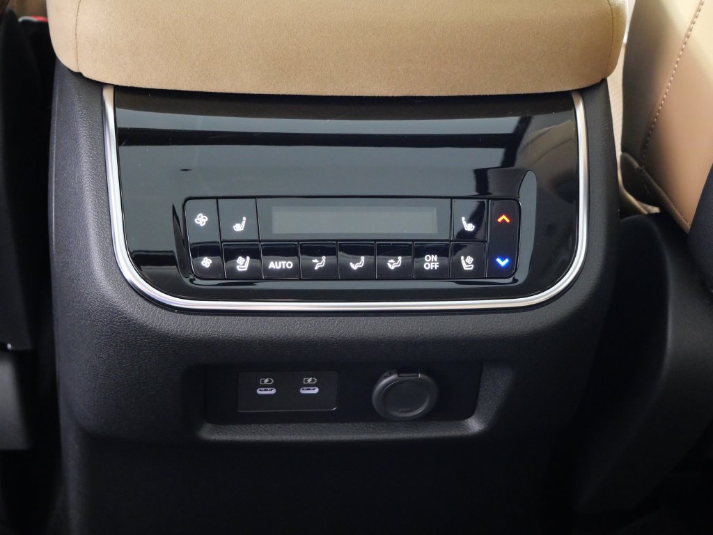 New 2027 INFINITI QX80 Luxe AWD/4WD image 18