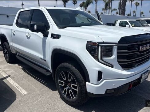 Used 2025 GMC Sierra 1500 AT4 w/ AT4 Premium Package AWD/4WD image 1