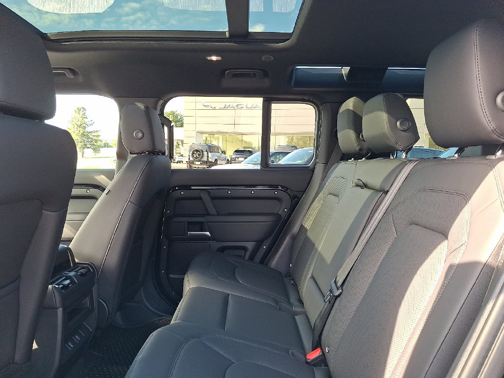 New 2026 Land Rover Defender 110 S AWD/4WD image 6