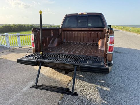 Used 2011 Ford F150 Lariat w/ Lariat Plus Pkg RWD image 21