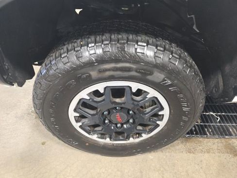 Used 2024 Toyota Tacoma TRD Off-Road image 9