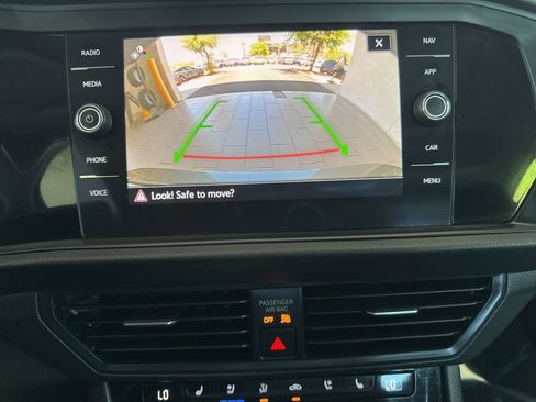Certified 2022 Volkswagen Jetta SEL FWD image 15