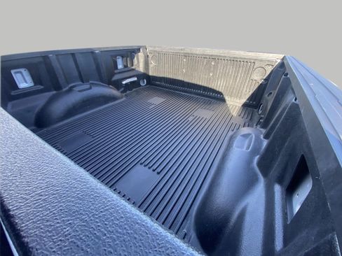 Certified 2017 Ford F150 XLT AWD/4WD image 10