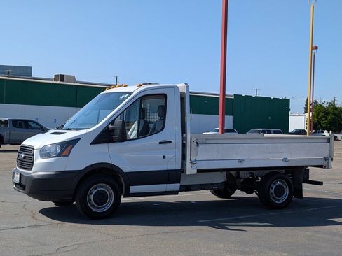 Used 2018 Ford Transit 250 138 image 2