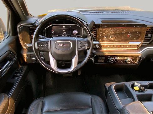 Used 2025 GMC Sierra 1500 SLT RWD image 6