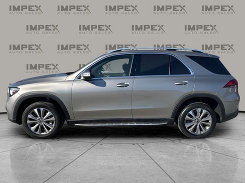Used 2021 Mercedes-Benz GLE 350 GLE 350 w/ 3rd Row Seat Package image 2