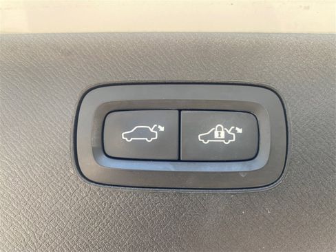 Used 2019 Volvo XC90 T6 Inscription w/ Luxury Package image 25