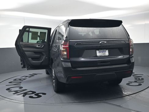 Used 2023 Chevrolet Tahoe Z71 w/ Luxury Package image 28