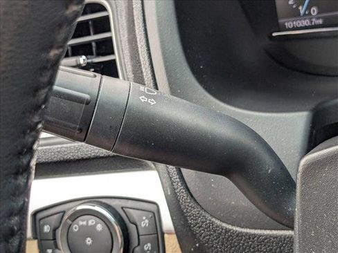 Used 2017 Ford Explorer XLT w/ Equipment Group 202A image 6