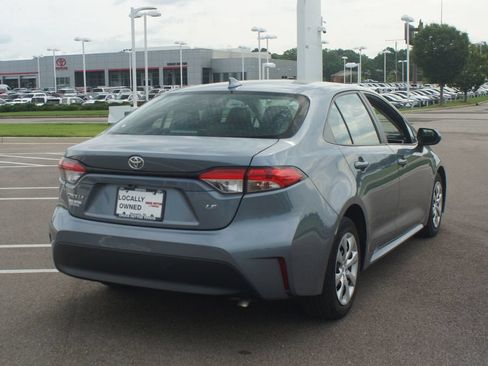Used 2024 Toyota Corolla LE FWD image 18