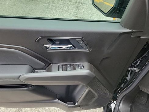 New 2025 GMC Canyon Elevation w/ Technology Package image 8