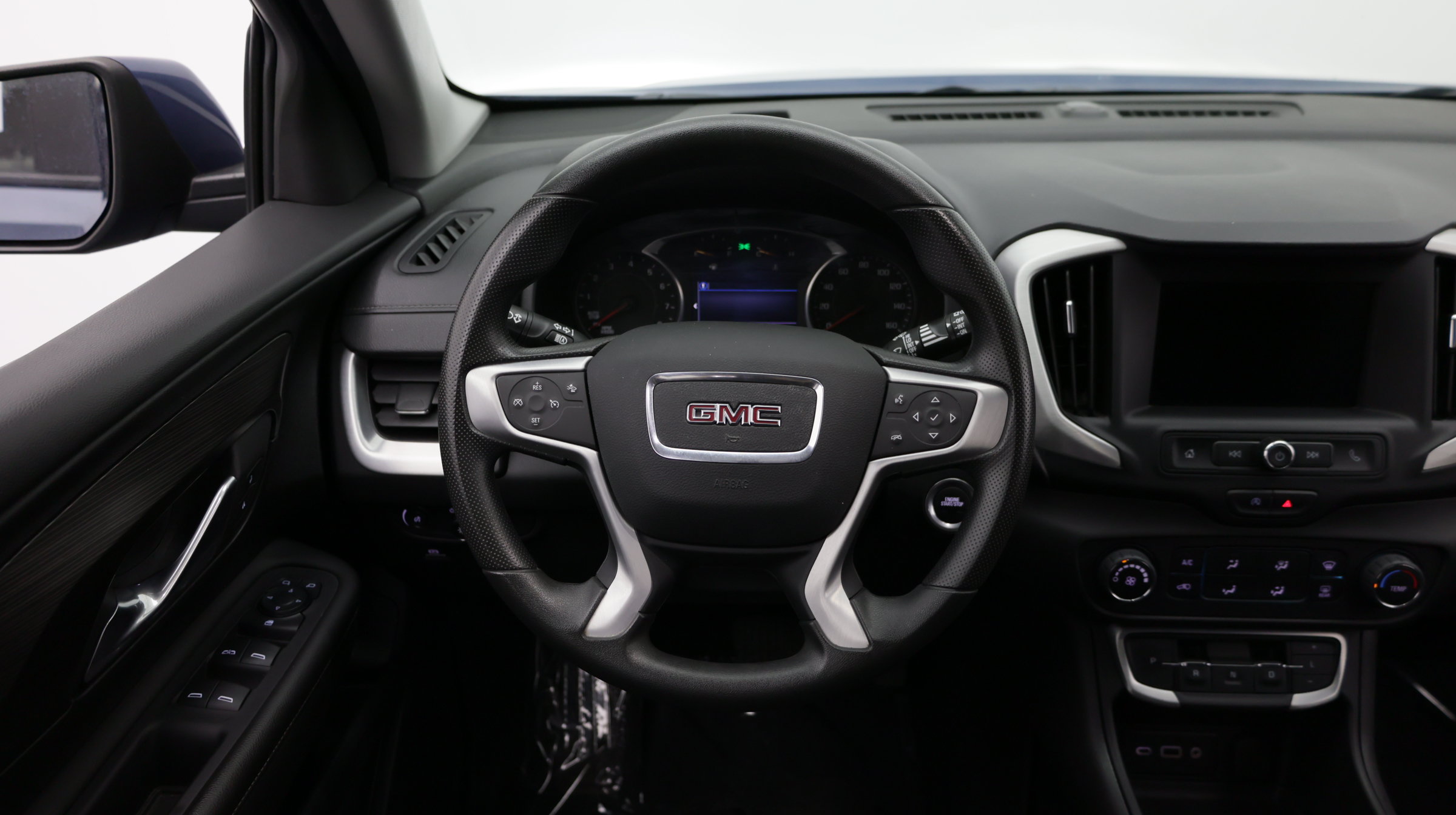 Used 2024 GMC Terrain SLE FWD image 28