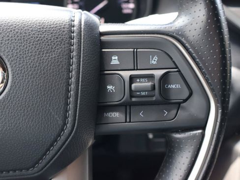 Used 2026 Toyota Tundra SR5 RWD image 32