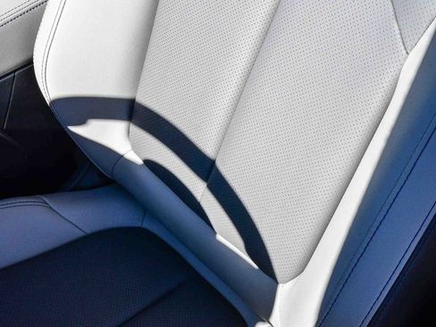 New 2025 Subaru Forester Limited image 25