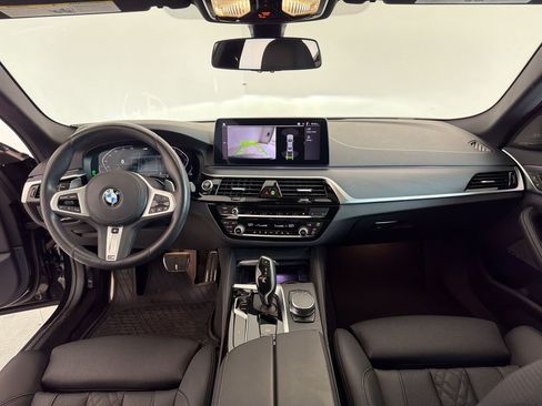 Used 2023 BMW 530i xDrive w/ M Sport Package AWD/4WD image 16