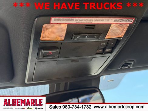 Used 2020 Toyota Tacoma Limited image 28