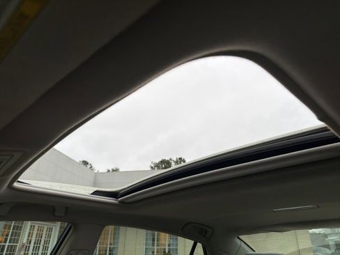 Used 2006 Toyota Avalon Limited image 30