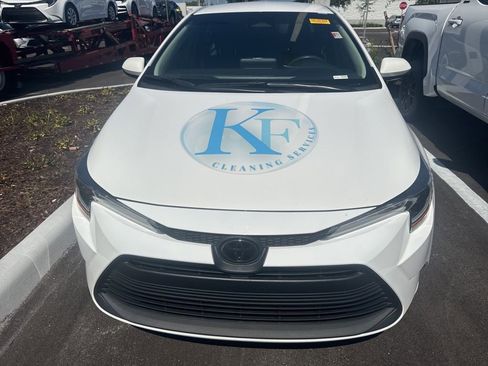 Used 2024 Toyota Corolla LE image 2