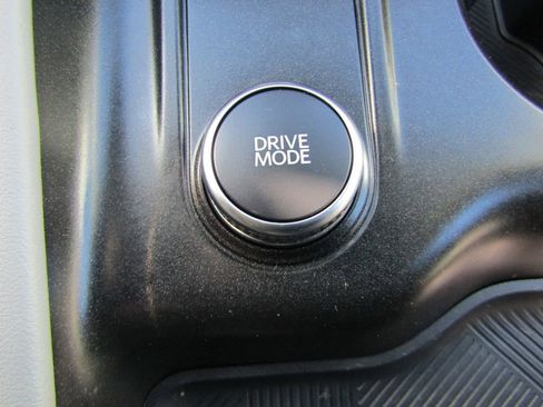 Used 2025 Ford Explorer Active w/ Active Comfort Package image 29