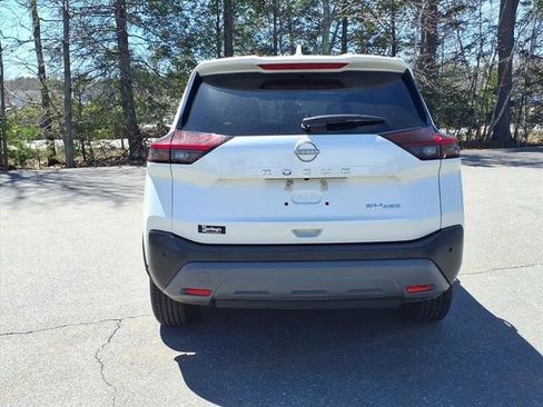 Used 2023 Nissan Rogue SV AWD/4WD image 6