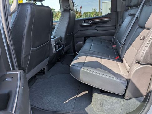 Used 2024 GMC Sierra 1500 Denali w/ Technology Package AWD/4WD image 16