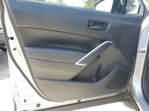 Certified 2024 Toyota Corolla Cross LE w/ Moonroof Package FWD image 20