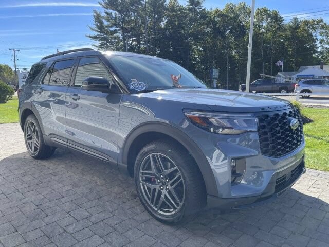 Used 2025 Ford Explorer ST-Line w/ Premium Package AWD/4WD image 4