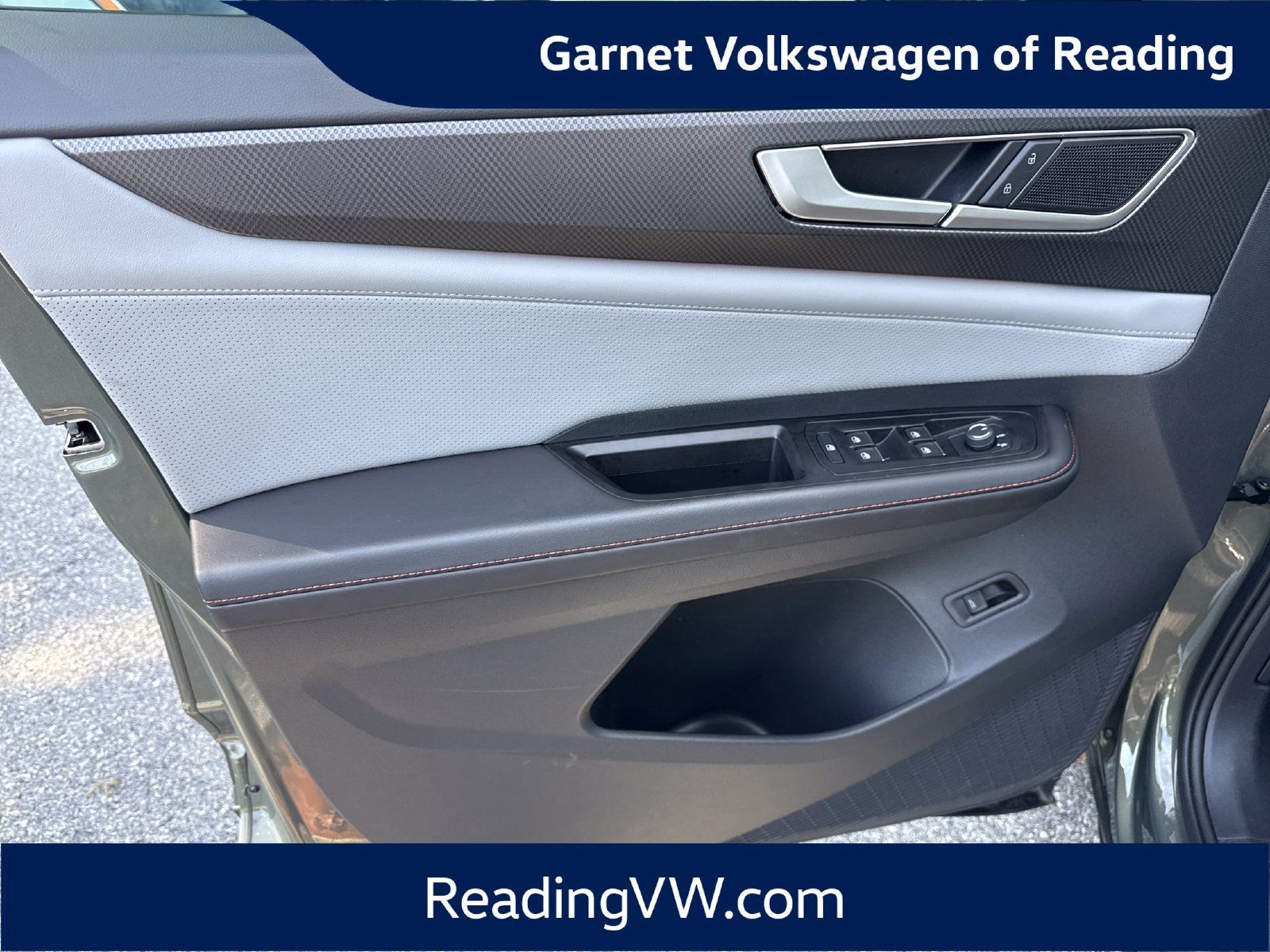 Certified 2025 Volkswagen Atlas Peak Edition SE AWD/4WD image 10