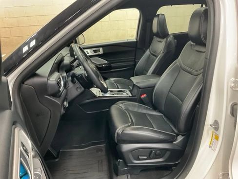 Used 2023 Ford Explorer ST w/ Equipment Group 401A AWD/4WD image 8