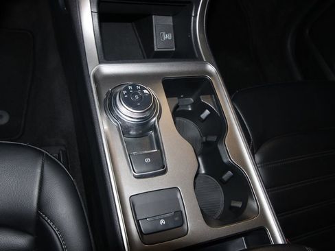 Used 2024 Ford Edge SEL image 18