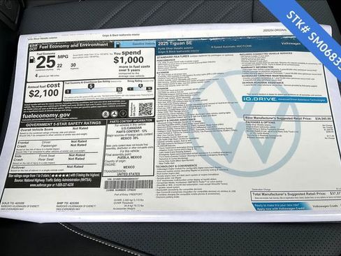 New 2025 Volkswagen Tiguan SE image 5