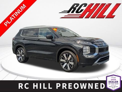 Used 2025 Mitsubishi Outlander AWD image 1