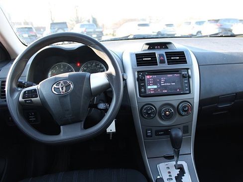 Used 2013 Toyota Corolla S w/ Premium Pkg image 10
