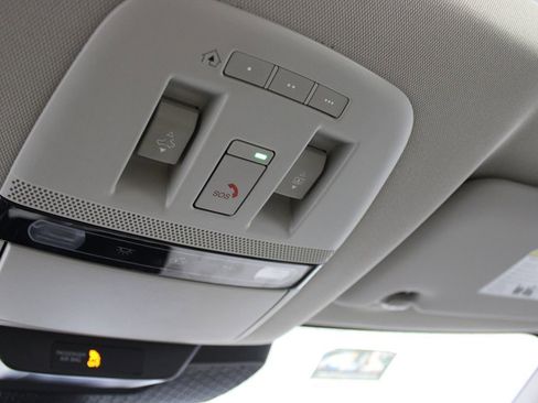 Used 2024 Nissan Ariya FWD image 25