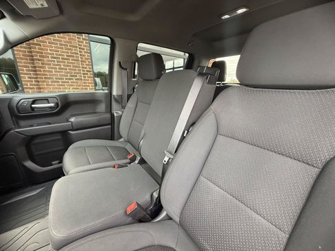 Used 2020 Chevrolet Silverado 1500 Custom w/ Custom Value Package AWD/4WD image 19