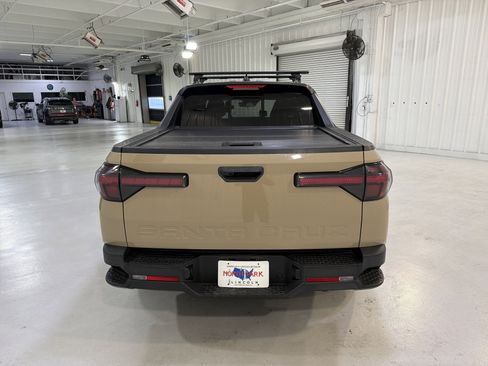 Used 2023 Hyundai Santa Cruz SEL w/ Activity Package image 4