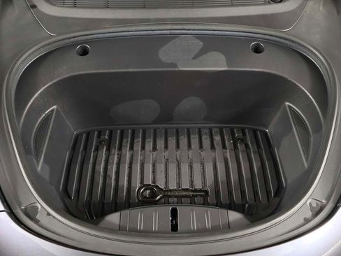 Used 2023 Tesla Model 3 Standard Range image 22