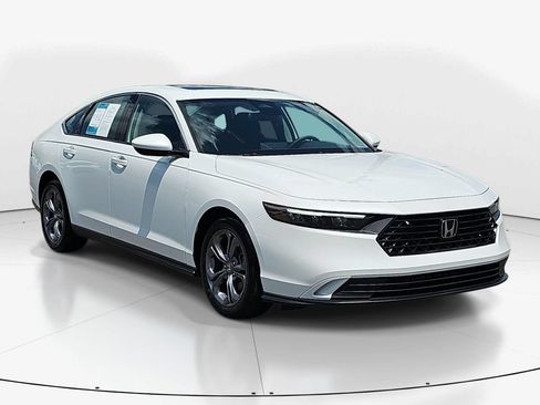 Used 2024 Honda Accord EX image 3