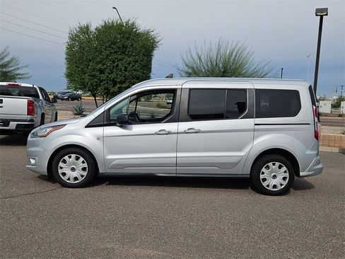 Used 2022 Ford Transit Connect XLT image 7