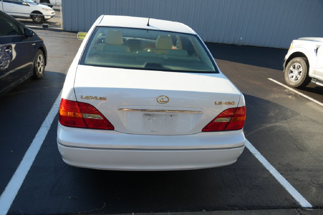 Used 2001 Lexus LS 430 RWD image 20