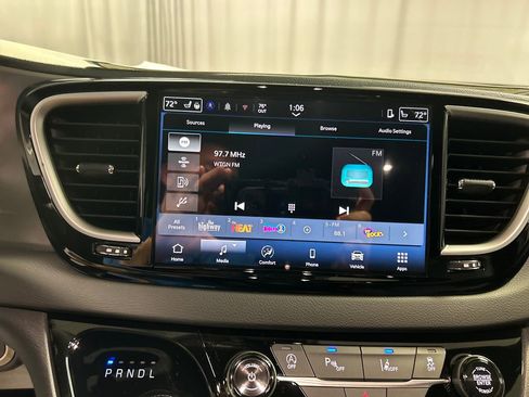 New 2026 Chrysler Voyager LX image 15