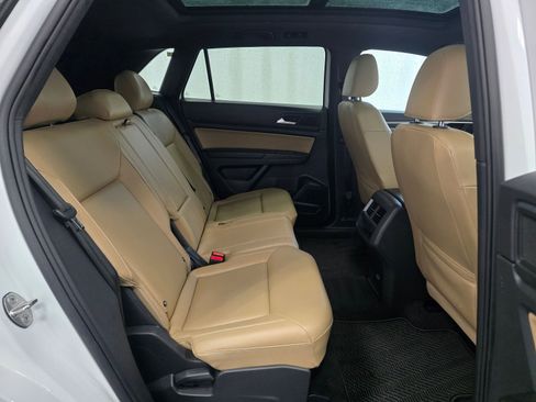 Used 2020 Volkswagen Atlas Cross Sport SEL image 23